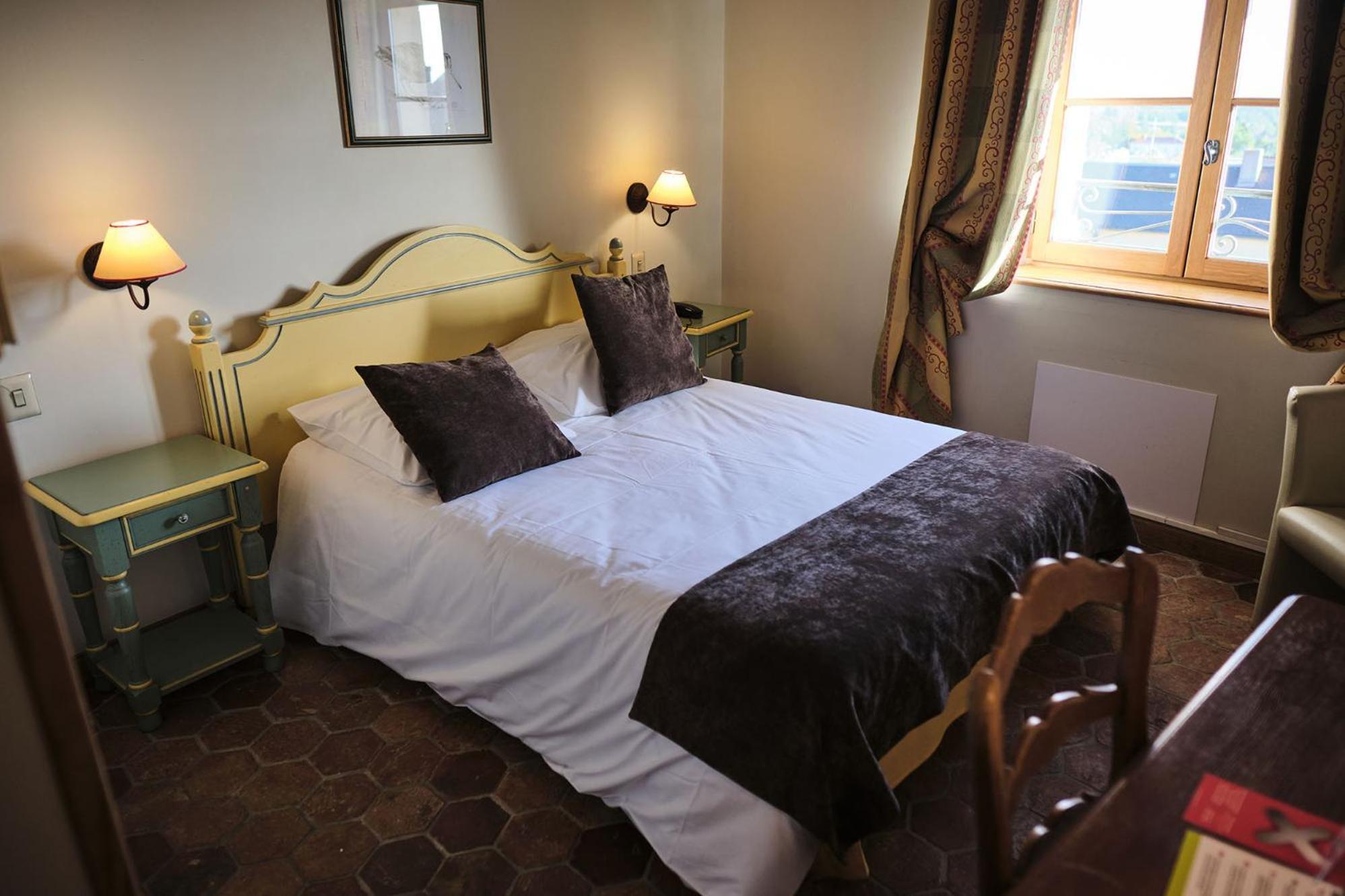 Hostellerie De La Tour D'Auxois Saulieu Kültér fotó