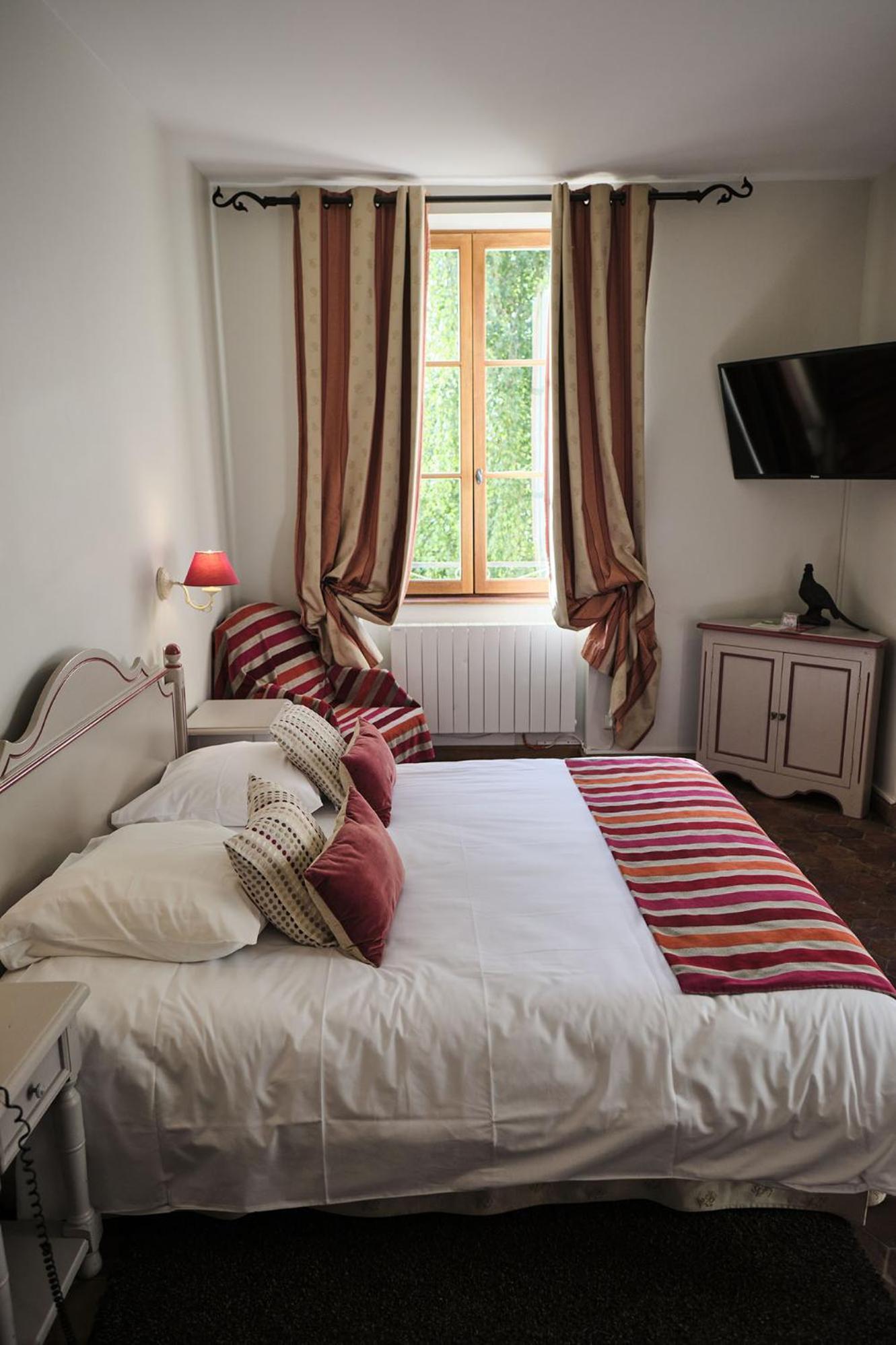 Hostellerie De La Tour D'Auxois Saulieu Kültér fotó